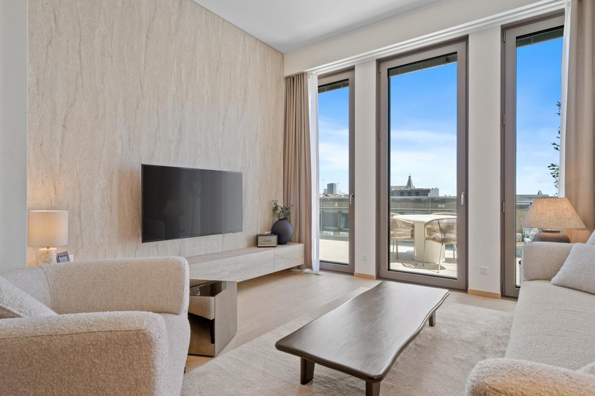 Voya Residence Zenit Royal - Luxury Apart Hotel Rooftop Views & Concierge ลักเซมเบิร์ก ภายนอก รูปภาพ